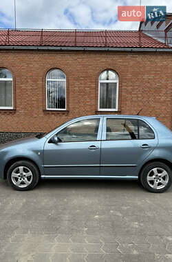 Хэтчбек Skoda Fabia 2007 в Луцке