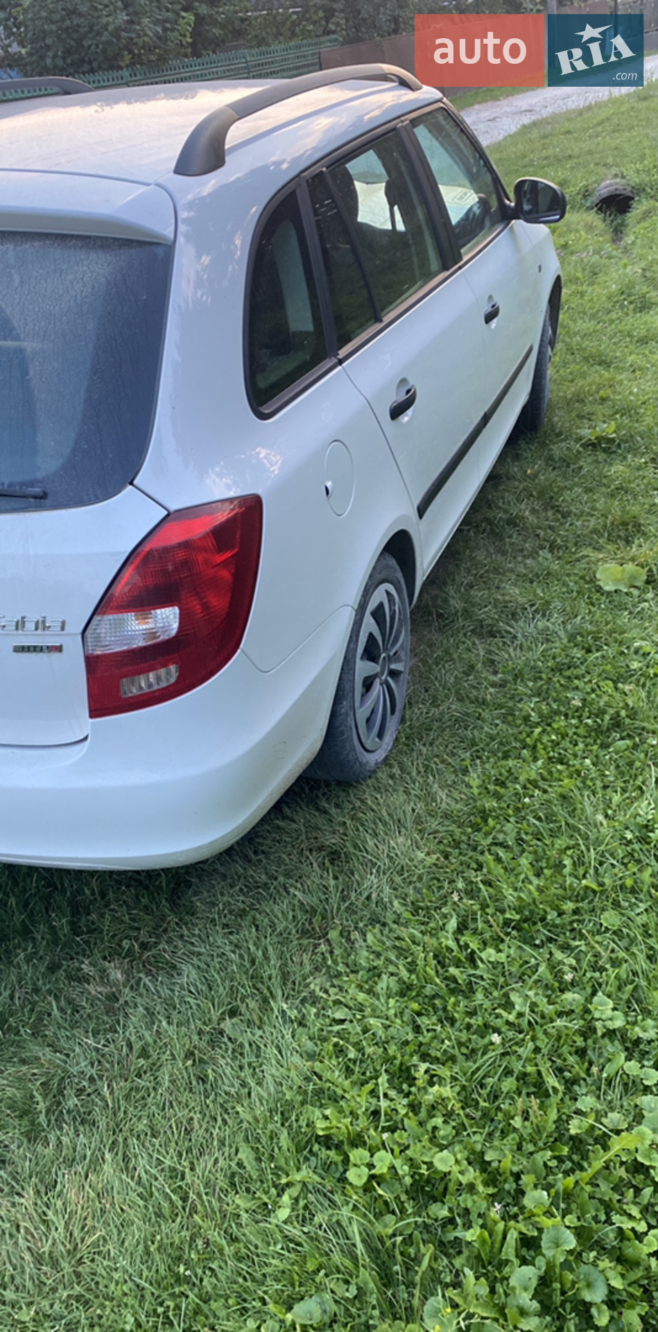 2011 Skoda Fabia - мініатюра 5