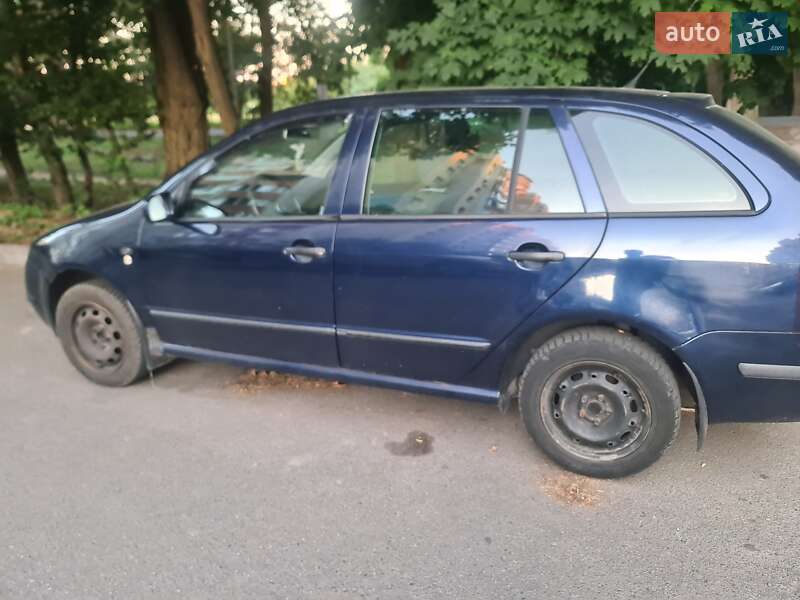Універсал Skoda Fabia 2002 в Вінниці
