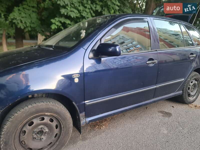 Універсал Skoda Fabia 2002 в Вінниці