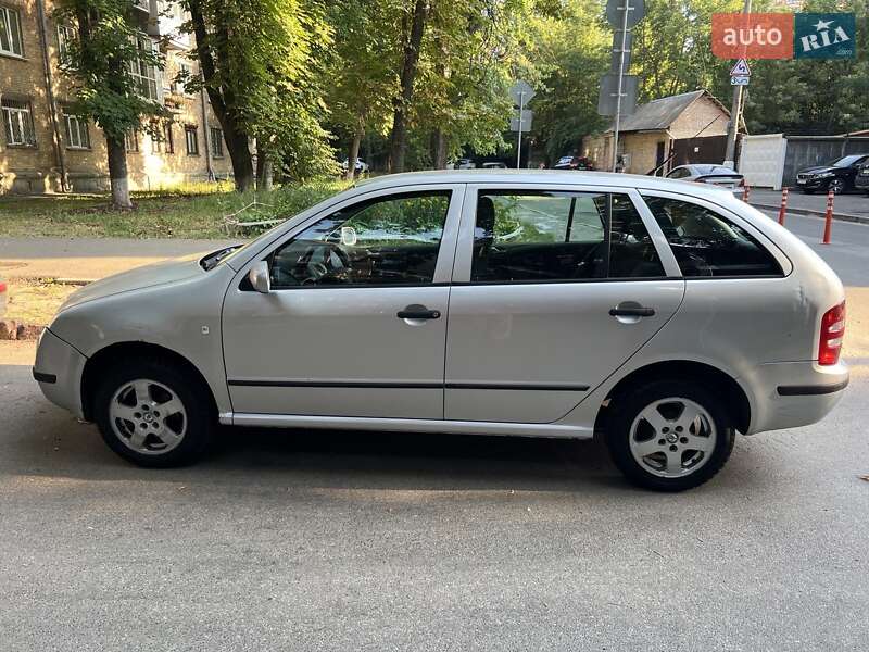 Універсал Skoda Fabia 2004 в Києві