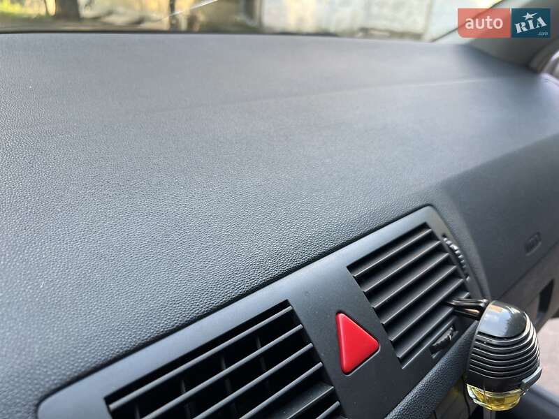 Універсал Skoda Fabia 2004 в Києві
