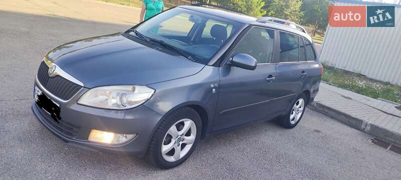 Универсал Skoda Fabia 2011 в Днепре