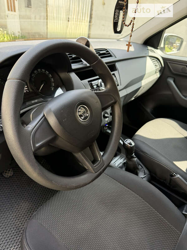 Хетчбек Skoda Fabia 2017 в Ужгороді фото 5 Хетчбек Skoda Fabia 2017 в Ужгороді