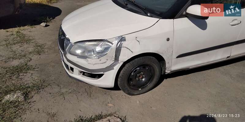 Хетчбек Skoda Fabia 2011 в Києві
