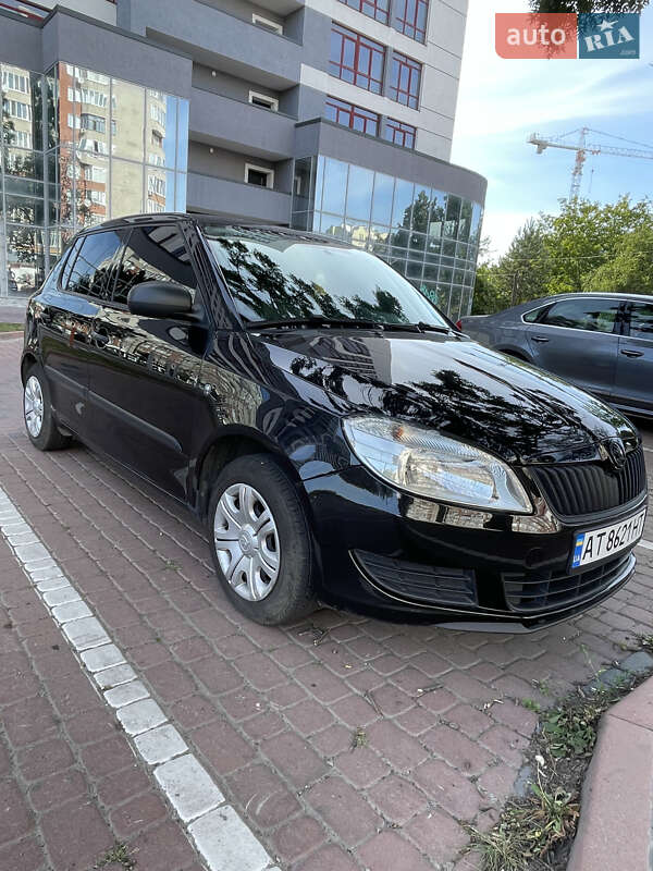 Хэтчбек Skoda Fabia 2010 в Ивано-Франковске