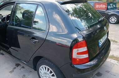 Хэтчбек Skoda Fabia 2006 в 