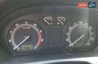 Хэтчбек Skoda Fabia 2006 в 