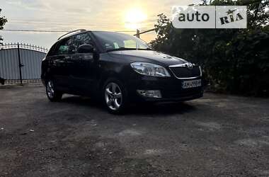 Универсал Skoda Fabia 2011 в Житомире