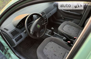 Хетчбек Skoda Fabia 2000 в Галичі