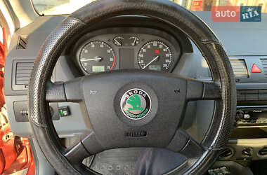Хэтчбек Skoda Fabia 2001 в 