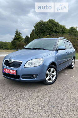 Універсал Skoda Fabia 2008 в Рівному