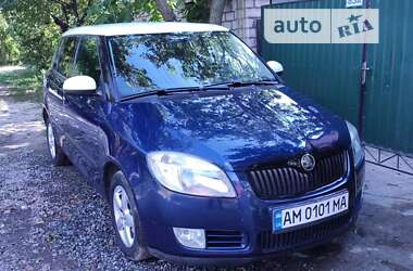 Хэтчбек Skoda Fabia 2009 в Бердичеве