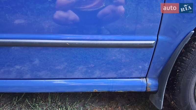Хэтчбек Skoda Fabia 2003 в Луцке