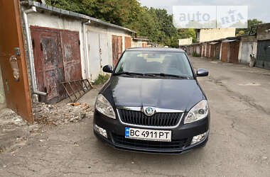 Хэтчбек Skoda Fabia 2011 в Львове