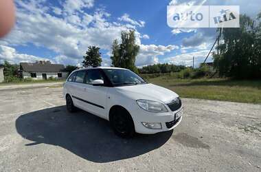 Хэтчбек Skoda Fabia 2010 в Камне-Каширском