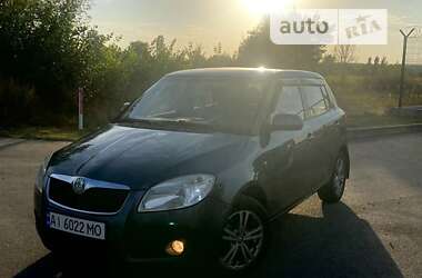 Хэтчбек Skoda Fabia 2010 в Броварах