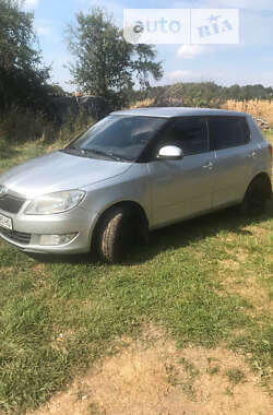 Хетчбек Skoda Fabia 2011 в Чернігові