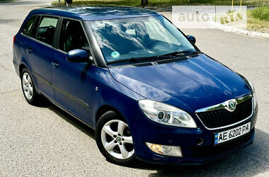 Универсал Skoda Fabia 2010 в Днепре