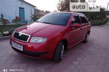 Седан Skoda Fabia 2002 в Ровно