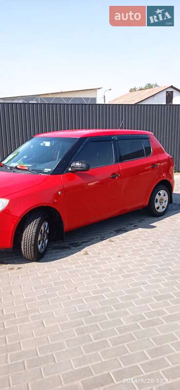 Хэтчбек Skoda Fabia 2007 в Киеве