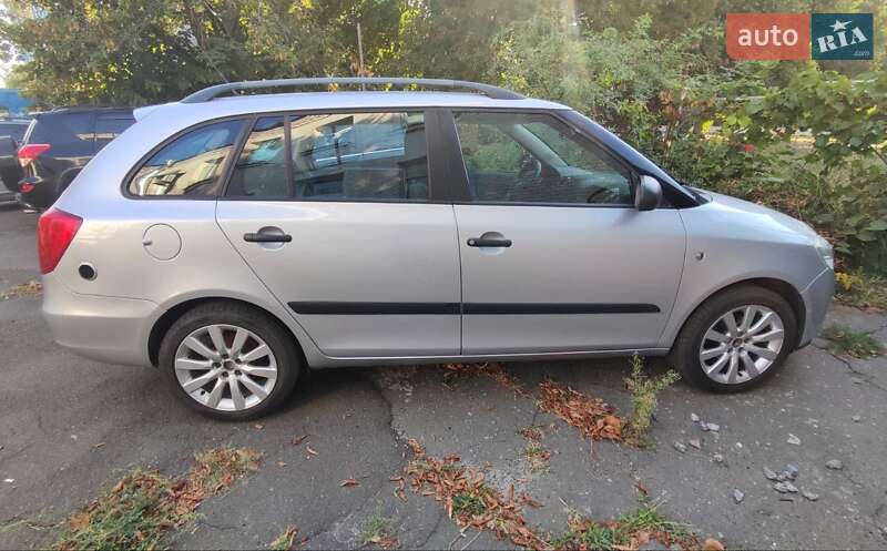 Універсал Skoda Fabia 2008 в Києві