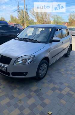 Хэтчбек Skoda Fabia 2007 в Виннице