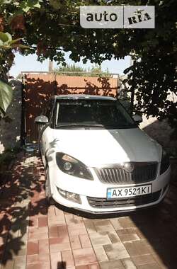 Хэтчбек Skoda Fabia 2013 в Днепре