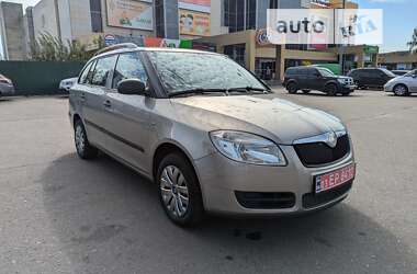 Универсал Skoda Fabia 2009 в Костополе