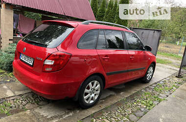 Универсал Skoda Fabia 2010 в Хусте