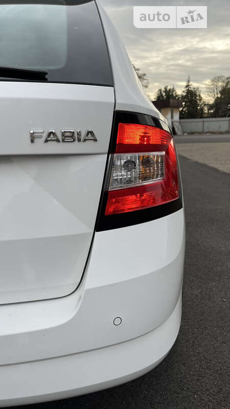 Универсал Skoda Fabia 2016 в Житомире