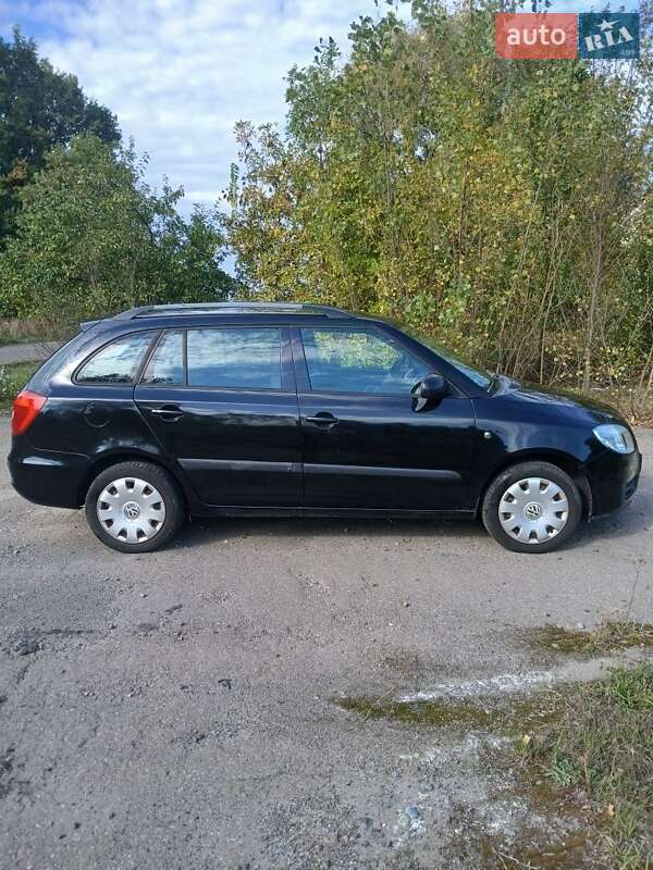 Универсал Skoda Fabia 2008 в Житомире