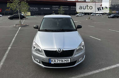 Хетчбек Skoda Fabia 2011 в Києві