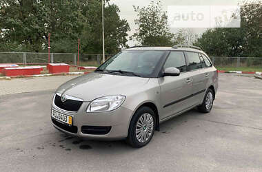 Універсал Skoda Fabia 2008 в Вінниці