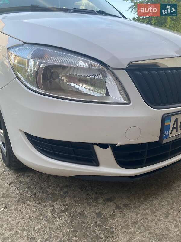 Хэтчбек Skoda Fabia 2011 в Великом Березном фото 6 Хэтчбек Skoda Fabia 2011 в Великом Березном