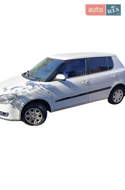 Хетчбек Skoda Fabia 2008 в 