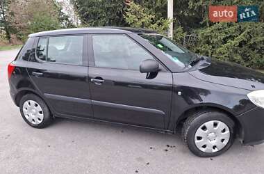 Хэтчбек Skoda Fabia 2009 в 