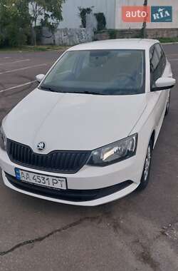 Хэтчбек Skoda Fabia 2017 в 