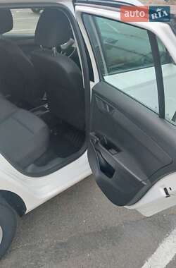 Хэтчбек Skoda Fabia 2017 в 