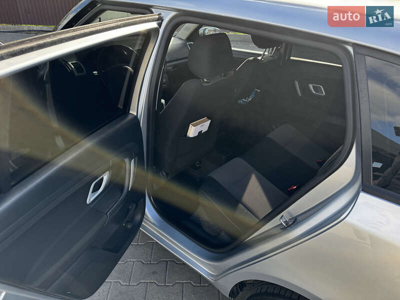 Універсал Skoda Fabia 2008 в Луцьку