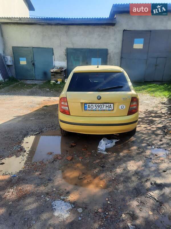 Хэтчбек Skoda Fabia 2000 в Межгорье