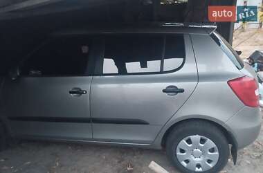 Хэтчбек Skoda Fabia 2009 в 