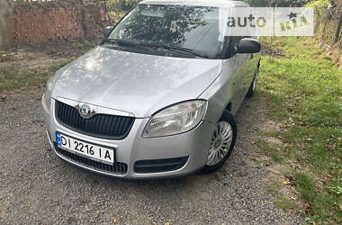 Хэтчбек Skoda Fabia 2008 в Луцке