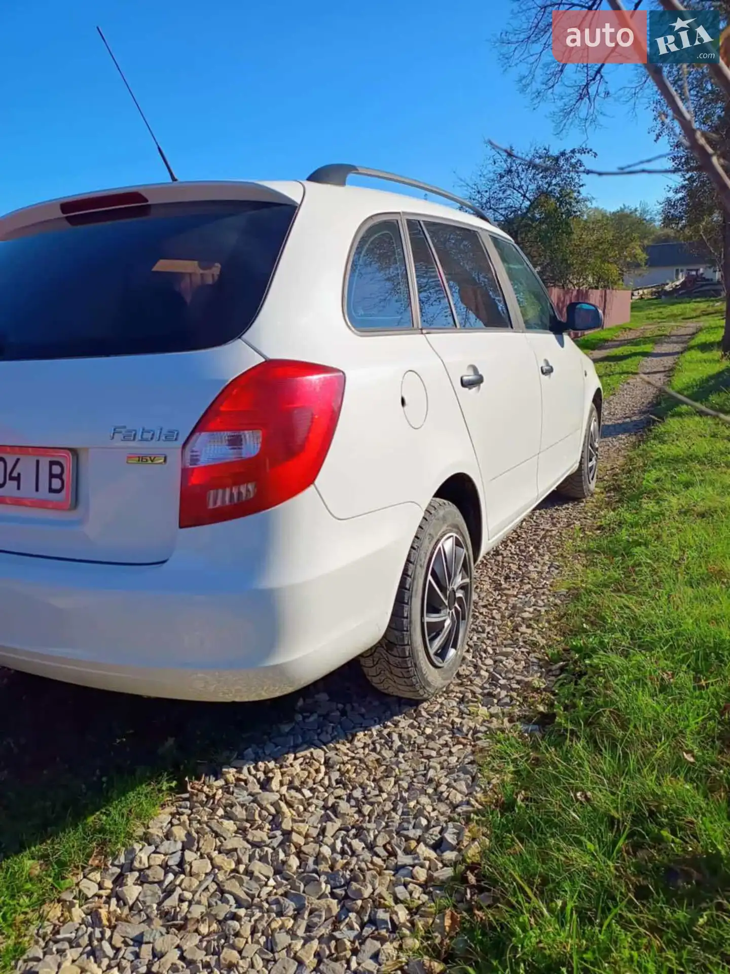 2011 Skoda Fabia - мініатюра 13