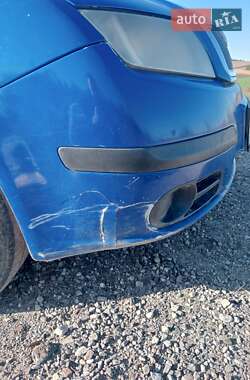 Хэтчбек Skoda Fabia 2004 в 