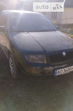 Хетчбек Skoda Fabia 2001 в Воловцю