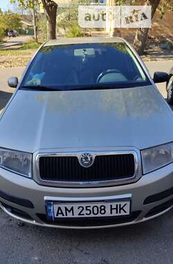 Хэтчбек Skoda Fabia 2004 в Бердичеве