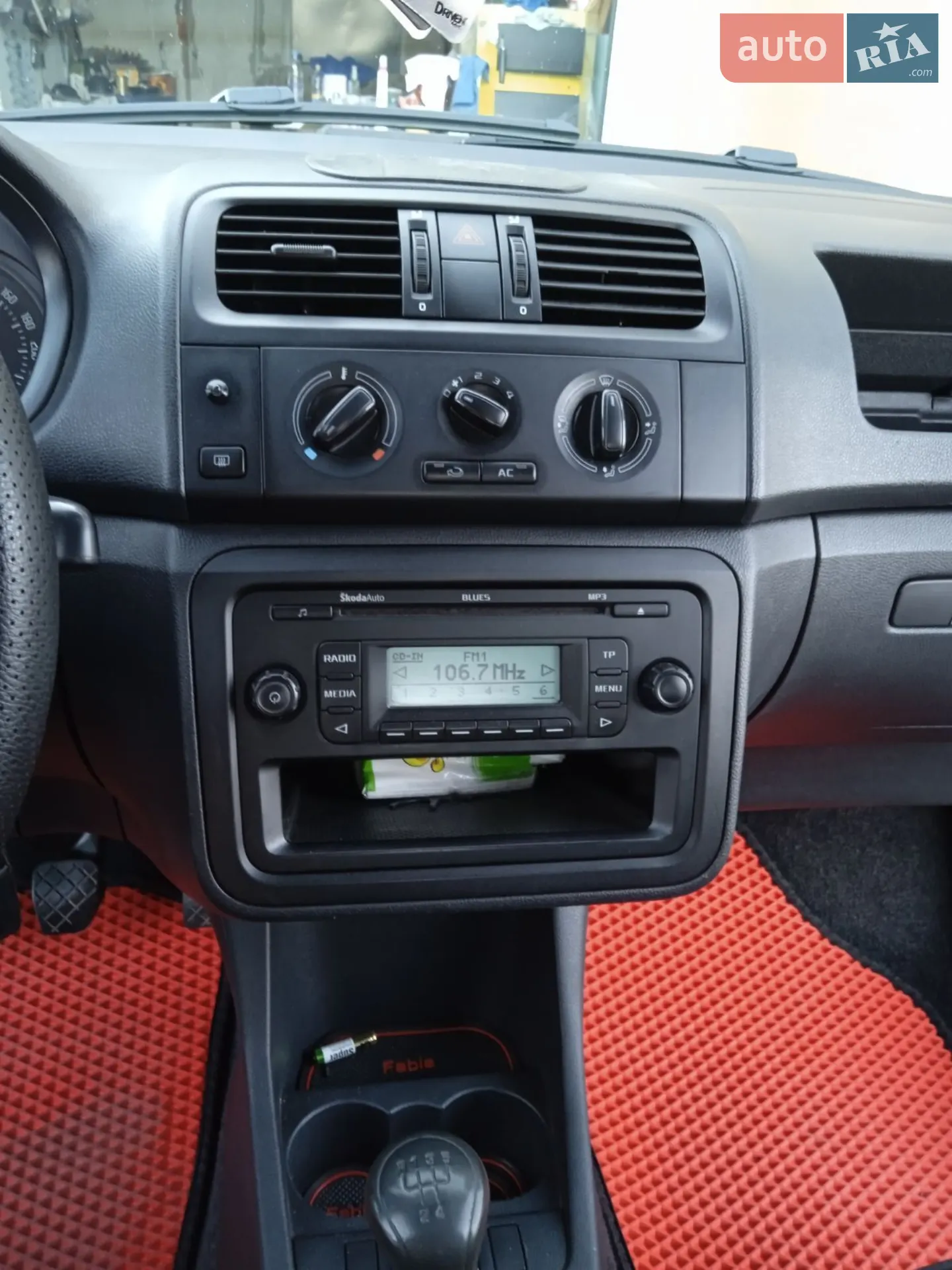 2011 Skoda Fabia - мініатюра 7