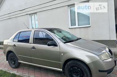 Седан Skoda Fabia 2004 в Чорткові