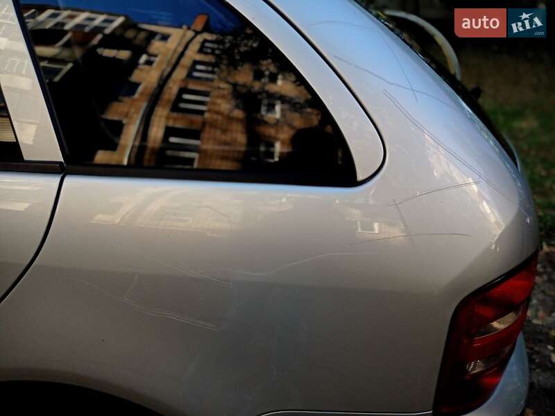 Універсал Skoda Fabia 2002 в Чернігові